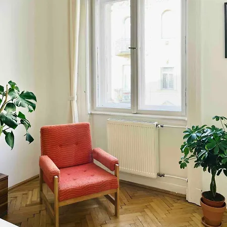 Your Charming And Spacious Historical * Budapest