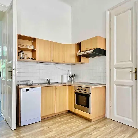 Apartment Your Charming And Spacious Historical *